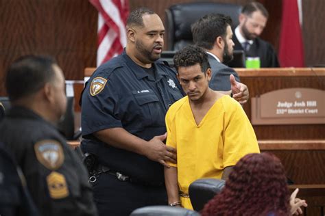 Judge sets $10 million bond for Venezuelan man accused of .